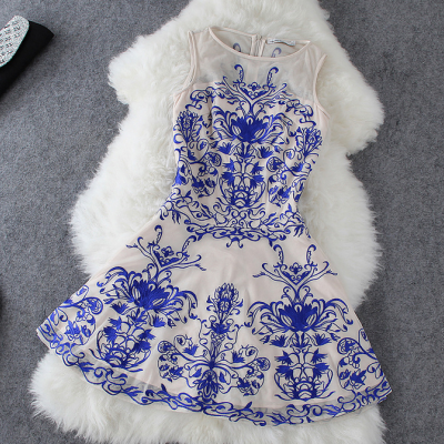 The New 2015 Blue And Nude Porcelain Sleeveless Dress Lace Embroidery TUY03